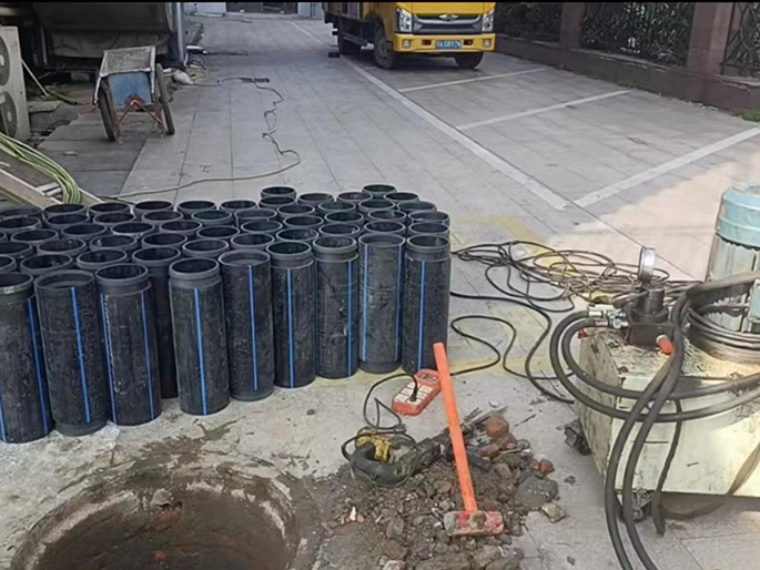 保城镇PE置换管厂家 DN315置换管 非开挖管短管置换